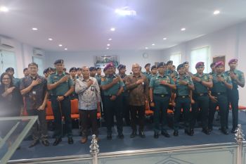 Satdik-4 Kodiklatal Manado dan Unklab bekali tamtama soal sistem komputer