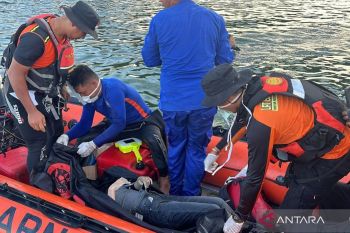 Tim SAR temukan jenazah perempuan yang lompat di Jembatan Teluk Kendari