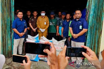 Pemkab Natuna ingatkan petani tidak menjual pupuk bantuan pemerintah