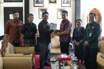 Jembrana minta parpol tertib administrasi dana hibah