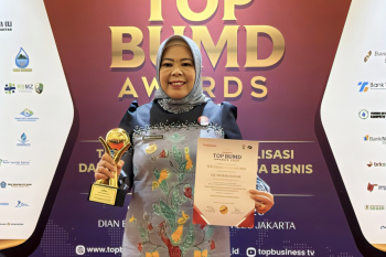 Bupati Kotawaringin Barat kembali raih Top Pembina BUMD