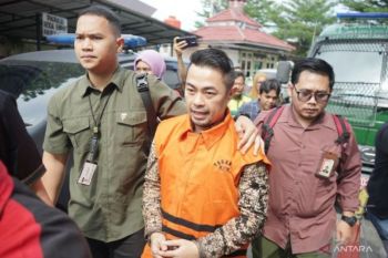 JPU dakwa mantan PJ Wali Kota Pekanbaru potong APBD Rp8,9 miliar