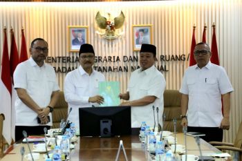 Mensos-Menteri ATR/BPN bahas percepatan sertifikasi lahan Sekolah Rakyat