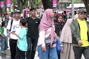 TMII dipadati pengunjung pada hari ke-3 Lebaran
