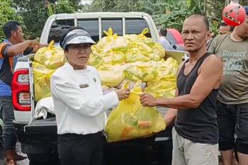 DPUPR Barsel salurkan 500 paket sembako kepada masyarakat terdampak banjir