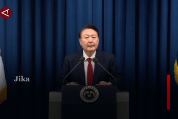 Eks Presiden Korsel Yoon hadiri sidang perdana kasus pemberontakan