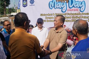 Gubernur Iqbal ajak buruh di NTB ikut bangun daerah