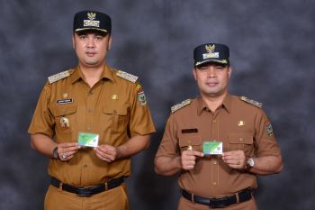 Pemkab Sijunjung lanjutkan perlindungan BPJamsostek bagi pekerja rentan