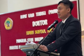 Putra Dayak Berau raih gelar doktor di Surabaya