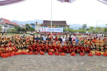 Pemko Padang gelar upacara peringatan Hardiknas dan Hari Otonomi Daerah ke-29
