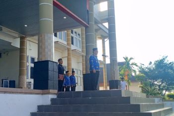 Sekda Pangkalpinang pimpin upacara peringatan Hardiknas 2025