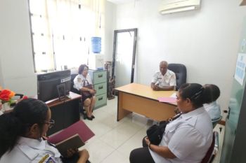 Perpustakaan Mimika lakukan penataan dokumen PON XX Papua