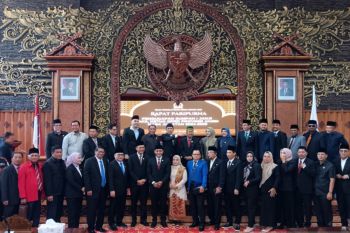 DPRD Gelar Paripurna Pelantikan Samsul Riduan Sebagai Wakil Ketua DPRD
