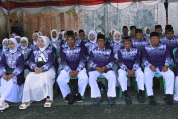 63 CJH Biak bergabung Kloter 27 Embarkasi haji Hasanuddin