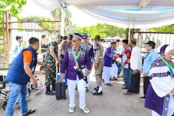 786 calhaj Lampung telah sampai di Madinah