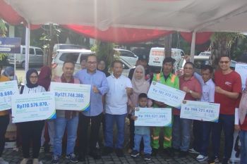 May Day, BPJS Ketenagakerjaan Majapahit serahkan santunan