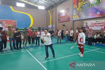 Ratusan atlet bulu tangkis Kalteng bersaing di kejuaraan Bupati Kapuas Cup