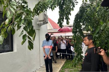 Polresta Barelang reka ulang kasus pembunuhan berencana pegawai honorer Batam