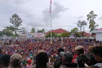 Pemprov Papeg minta warga tak terprovokasi isu bantuan bagi OAP