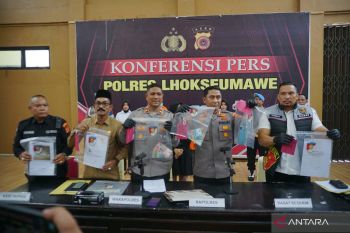 Hukuman cambuk tunggu pelaku praktik prostitusi online di Lhokseumawe