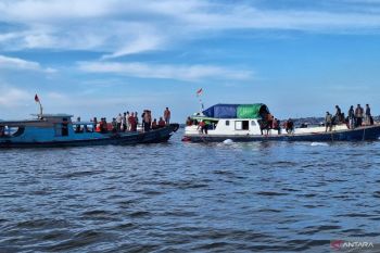 Kapal feri tenggelam di wilayah perairan Penajam