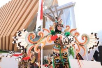 Osaka melanjutkan kemenangan lapangan tanah liat