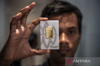 Emas Antam pada Kamis hari ini turun tipis