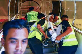 Keberangkatan kloter pertama jamaah calon haji Padang