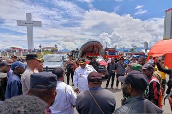 Bupati Jayawijaya minta 40 kepala distrik membantu tangani banjir-longsor