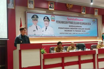 Bupati Lampung Selatan minta kades wajib transparan kelola Dana Desa