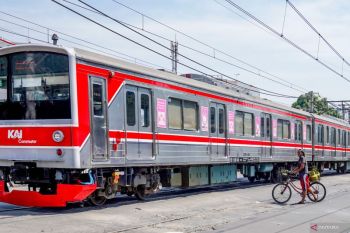 KCI evakuasi penumpang imbas kecelakaan kereta di Bekasi Timur