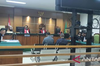 Terkait suap TPT Bronjong, Mantan Sekdis DLH Cilegon dituntut 3,5 tahun