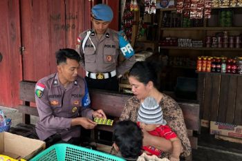Satgas Keladi Sagu Polres Pegubin gelar pemeriksaan kesehatan warga Oksibil