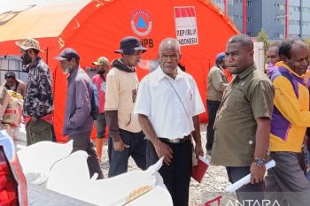 Pemkab Jayawijaya salurkan 55 ton beras di 34 distrik terdampak banjir