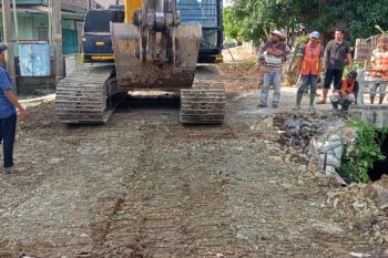 BMBK Lampung perbaiki gorong-gorong ruas penghubung Kalianda-Rajabasa