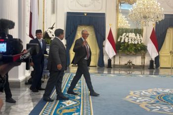 Bertemu Prabowo, Bill Gates puji vaksinasi anak di Indonesia