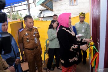 Pemkot luncurkan program bedah rumah di Kendari