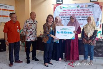 Bupati Banyumas minta penderes nira diikutkan BPJS Ketenagakerjaan