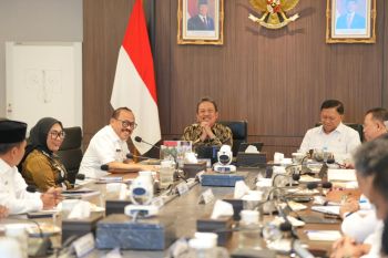 Menteri KKP dorong Investasi di Sulbar senilai Rp200 miliar
