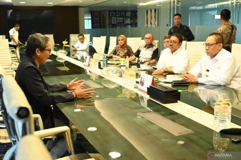 Gubernur-Bupati Gorontalo bertemu Sandiaga Uno bicara pendirian bank daerah