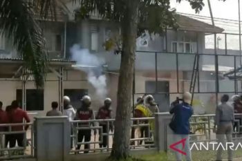 Lapas Narkotika Muara Beliti Rusuh, narapidana kuasai semua ruangan