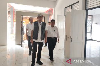 Wamensos meninjau lokasi sekolah rakyat di Solo