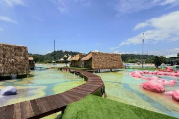 Liburan Serasa di Maldives! Cikao Park Purwakarta Punya Water Villa Keren Banget!
