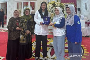 Pemkab Dharmasraya gelar operasi katarak gratis, dukung program 100 hari bupati-wabup