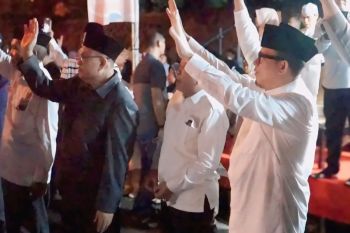 Bupati OKU lepas  keberangkatan 256 calon haji ke Asrama Haji Palembang