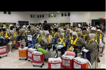 Sebanyak 305 calon haji asal Mataram berangkat ke Tanah Suci