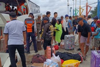 Sebanyak 12.493 wisatawan berkunjung ke Kepulauan Seribu untuk mengisi liburan