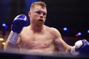 Promotor baru TKO umumkan ajang debut dimulai Canelo vs Crawford