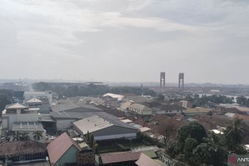 Warga Palembang diminta waspada potensi cuaca berkabut