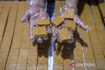 Produksi kue gipang khas Cilegon tembus pasar internasional